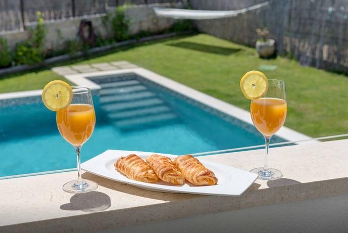 Luxury Apartment With Private Heated Pool Sibenik Exterior photo